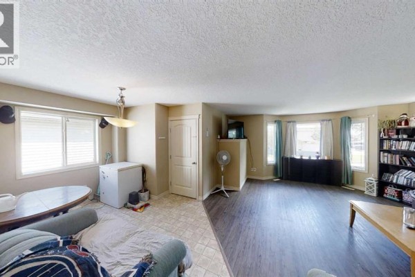 Bedroom - B, 9334 Lakeland Drive, Grande Prairie, AB T8X1N5 Photo 2
