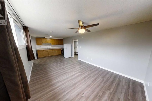 4pc Bathroom - B, 9831 100a Avenue, Sexsmith, AB T0H3C0 Photo 2