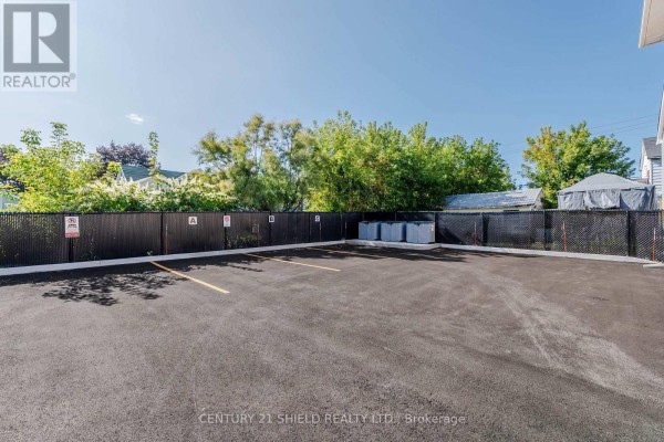 B - 1234 Cumberland Street, Cornwall, ON K6J4K5 Photo 4
