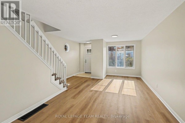 Bedroom - B - 1418 Raven Avenue, Ottawa, ON K1Z7Y4 Photo 4