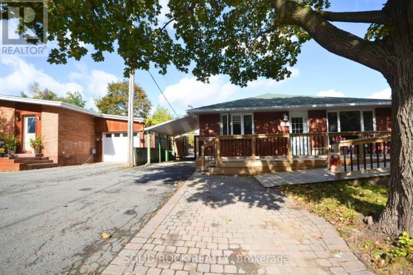 B - 1441 Edgecliffe Avenue, Ottawa, ON K1Z8G2 Photo 2