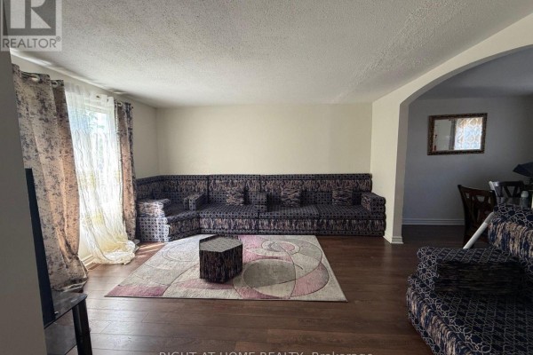 Bedroom 2 - B - 1552 Beaverpond Drive, Ottawa, ON K1B3R9 Photo 5