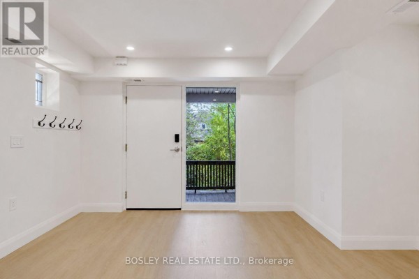 Primary Bedroom - B - 225 Gainsborough Road, Toronto, ON M4L3C7 Photo 4