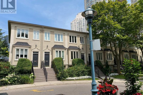 B - 2283 Lake Shore Boulevard W, Toronto, ON M8V1A6 Photo 3