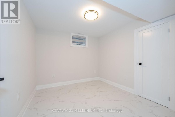 Kitchen - B - 31 Mariposa Avenue, Toronto, ON M6N4A1 Photo 5