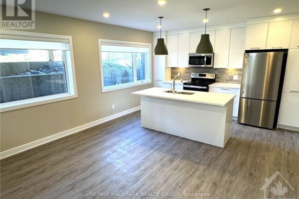 B - 320 Mona Avenue, Ottawa, ON K1L7A2 Photo 4