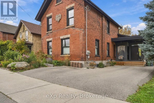 Living room - B - 34 Duke Street, Guelph, ON N1E5K9 Photo 4