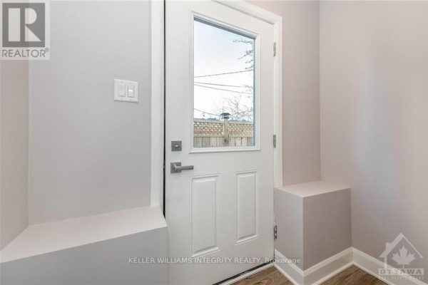 Bathroom - B - 366 Fullerton Avenue, Ottawa, ON K1K1K1 Photo 4
