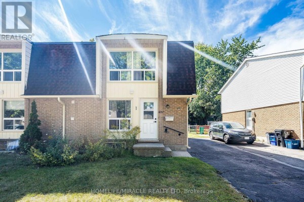 B - 425 Dunvegan Drive, Waterloo, ON N2K2C8 Photo 2