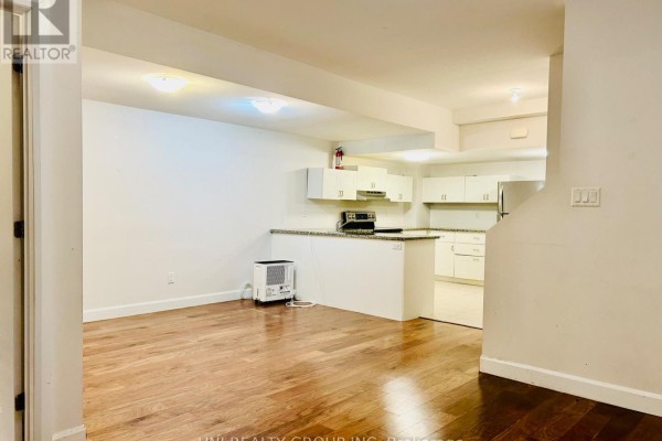 Kitchen - B - 492 Moodie Drive, Ottawa, ON K2H8A7 Photo 4