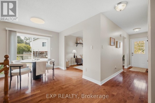 Family room - B - 541 Old Abbey Court, Waterloo, ON N2K3V3 Photo 5