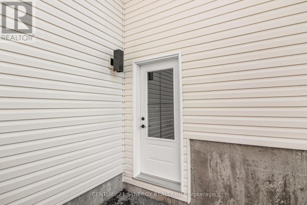 B - 60 Helen Street, North Stormont, ON K0A1R0 Photo 2