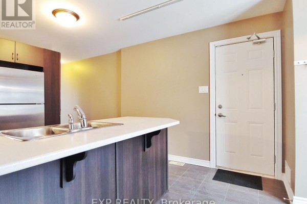 B - 605 Chapman Mills Drive, Ottawa, ON, photo 3