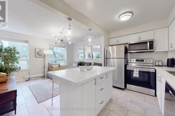 B - 61 Cameron Street, Toronto, ON M5T2H1 Photo 5