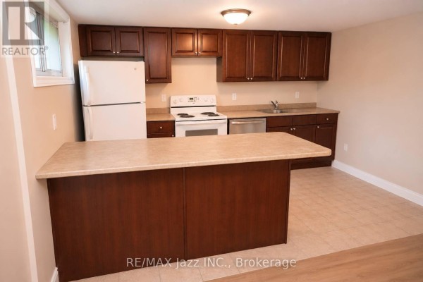 B - 624 Stewart Street, Peterborough, ON, photo 3