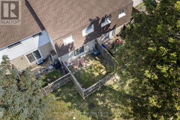 B - 660 Grey Street, Brantford, ON N3S4Y4 Photo 2