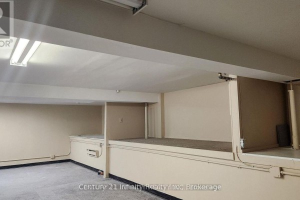 B - 907 Simcoe Street N, Oshawa, ON, photo 2
