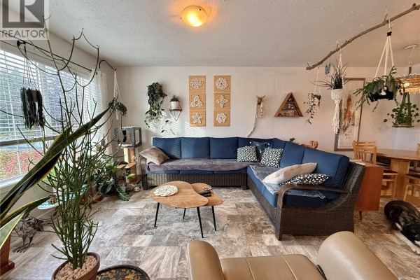 Kitchen - B 112 21st Street, Battleford, SK S0M0E0 Photo 4