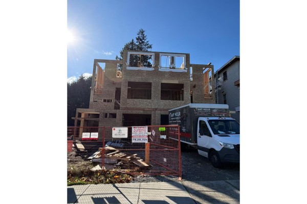B 17020 62 Avenue, Surrey, BC V3S1W6 Photo 2
