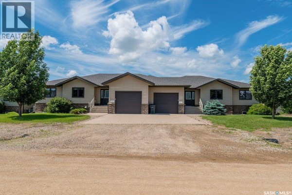 Kitchen/Dining room - B 608 Riche Street, Bethune, SK S0G0H0 Photo 2