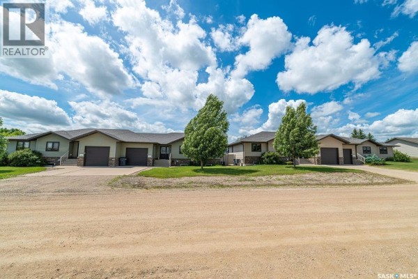 Kitchen/Dining room - B 636 Riche Street, Bethune, SK S0G0H0 Photo 2