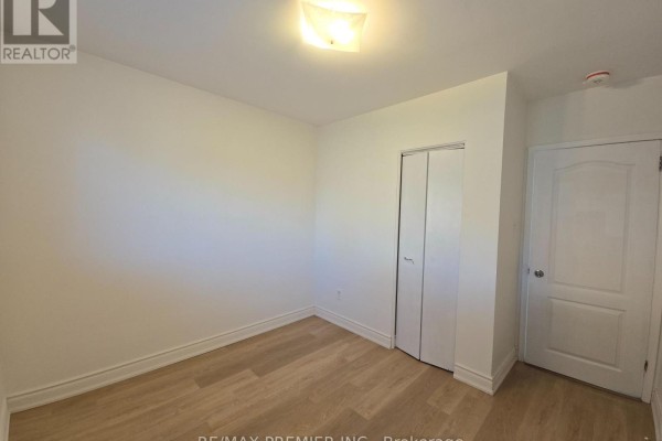 B-basement - 26 Ironwood Road, Toronto, ON M9M2A5 Photo 5