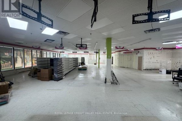 B02-b03 - 200 County Court Boulevard, Brampton, ON, photo 2