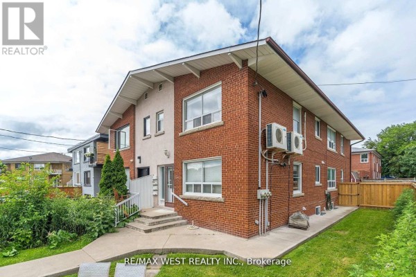 B1 - 34 Penhurst Avenue, Toronto