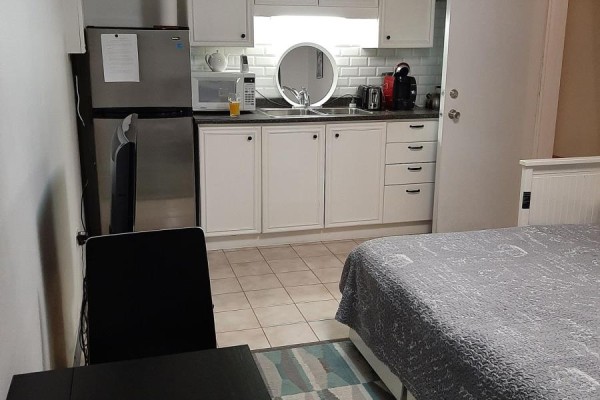 B1 - 34 Penhurst Avenue, Toronto, ON M8Y3A9 Photo 3