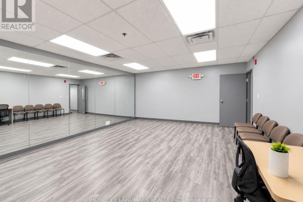 B101 - 7155 Woodbine Avenue, Markham, ON, photo 2