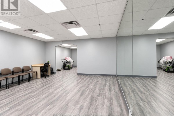 B101 - 7155 Woodbine Avenue, Markham, ON, photo 3