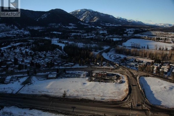 B101 Aspen Drive, Sparwood, BC V0B1G0 Photo 5