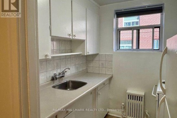 B2 - 11 Anglesey Boulevard, Toronto, ON M9A3B2 Photo 5
