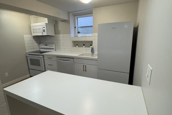 Bedroom 2 - B2 - 35 Lilywood Road, Toronto, ON M6B1V6 Photo 4