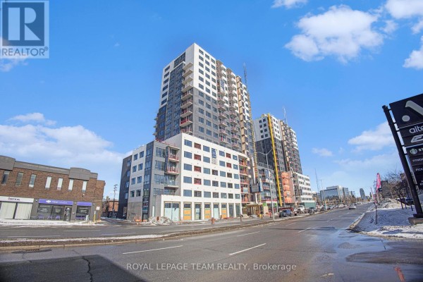 B210 - 1655 Carling Avenue, Ottawa, ON, photo 2
