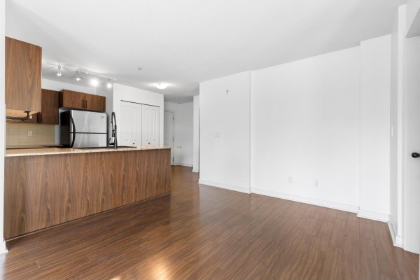 B304 8929 202 Street, Langley, BC V1M0B4 Photo 3