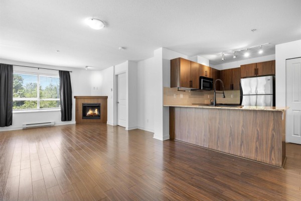 B304 8929 202 Street, Langley, BC V1M0B4 Photo 5