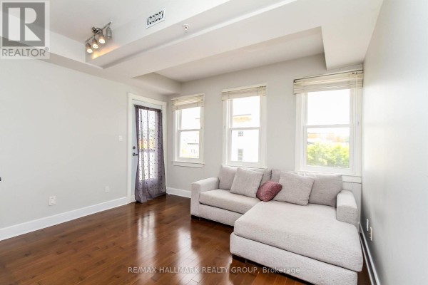 B307 - 124 Guigues Avenue, Ottawa, ON, photo 2