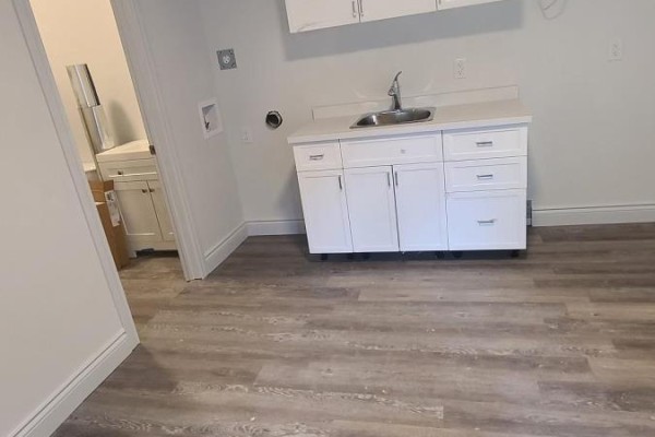 Back Unit - 639 Ontario Street, Stratford, ON N5A3J6 Photo 2