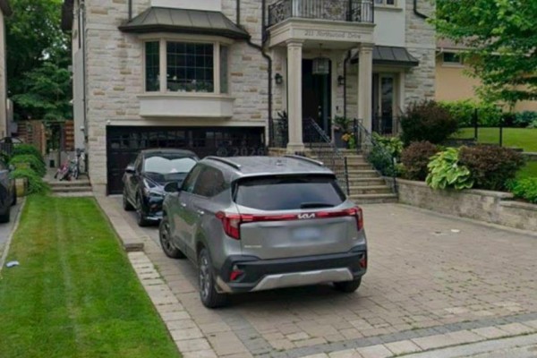 Basemen - 211 Northwood Drive, Toronto, ON M2M2K5 Photo 2