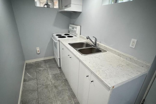 Bedroom 2 - #basement - 102 Barton Avenue, Toronto, ON M6G1P6 Photo 2