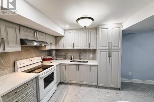Kitchen - Basement - 136 Nahani Way, Mississauga, ON L4Z4J8 Photo 5
