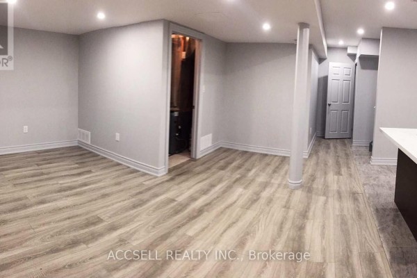 Kitchen - Basement - 137 Castan Avenue, Markham, ON L3R4R9 Photo 2