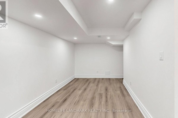 Kitchen - Basement - 19 Scuffler Drive, Vaughan, ON L6A4Y7 Photo 3