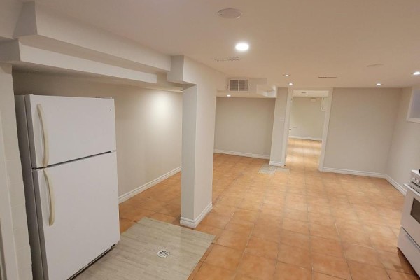 Basement - 190 Lauder Avenue, Toronto, ON M6E3H4 Photo 5
