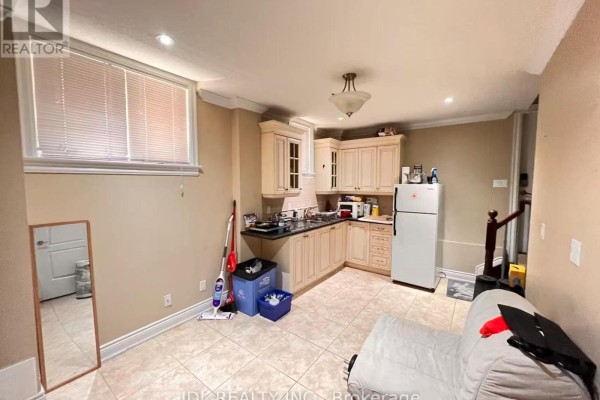 Basement - 198a Finch Avenue E, Toronto, ON M2N4R9 Photo 2