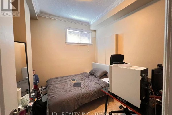 Basement - 198a Finch Avenue E, Toronto, ON M2N4R9 Photo 4