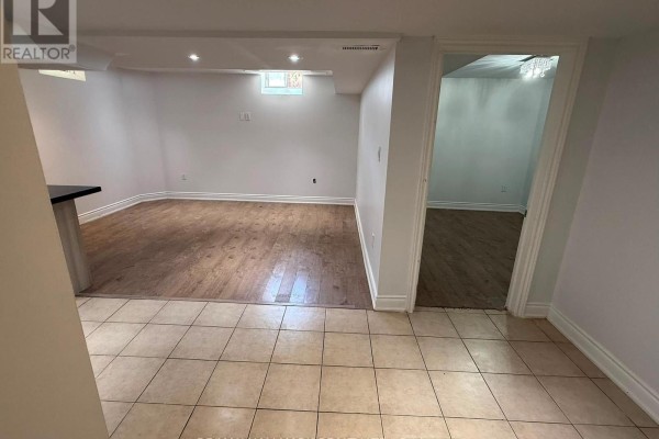 Basement - 209 Old Colony Road S, Richmond Hill, ON, photo 2