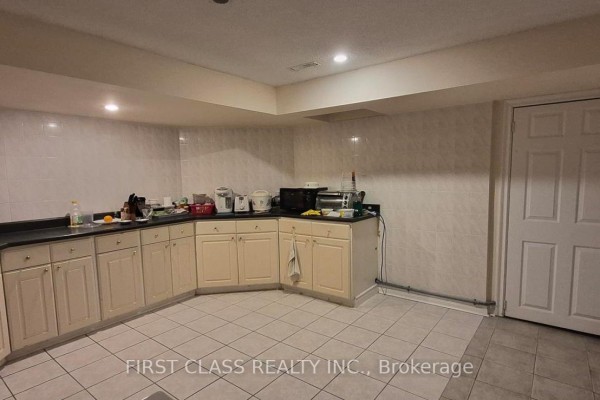 Basement - 2213 Rodick Road, Markham, ON L6C1R1 Photo 5