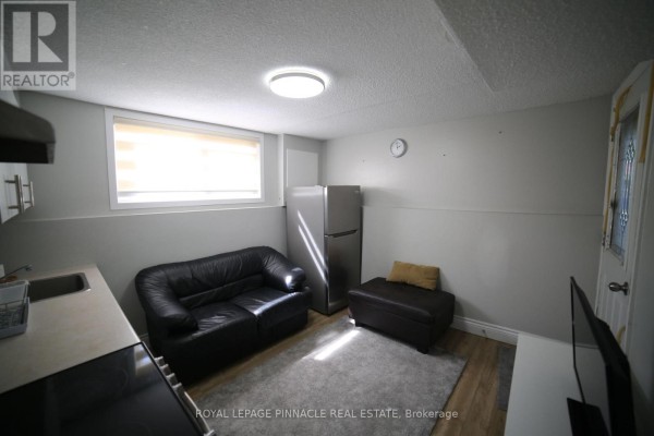 Basement - 2888 Glace Bay Road, Mississauga, ON L5N2K1 Photo 5